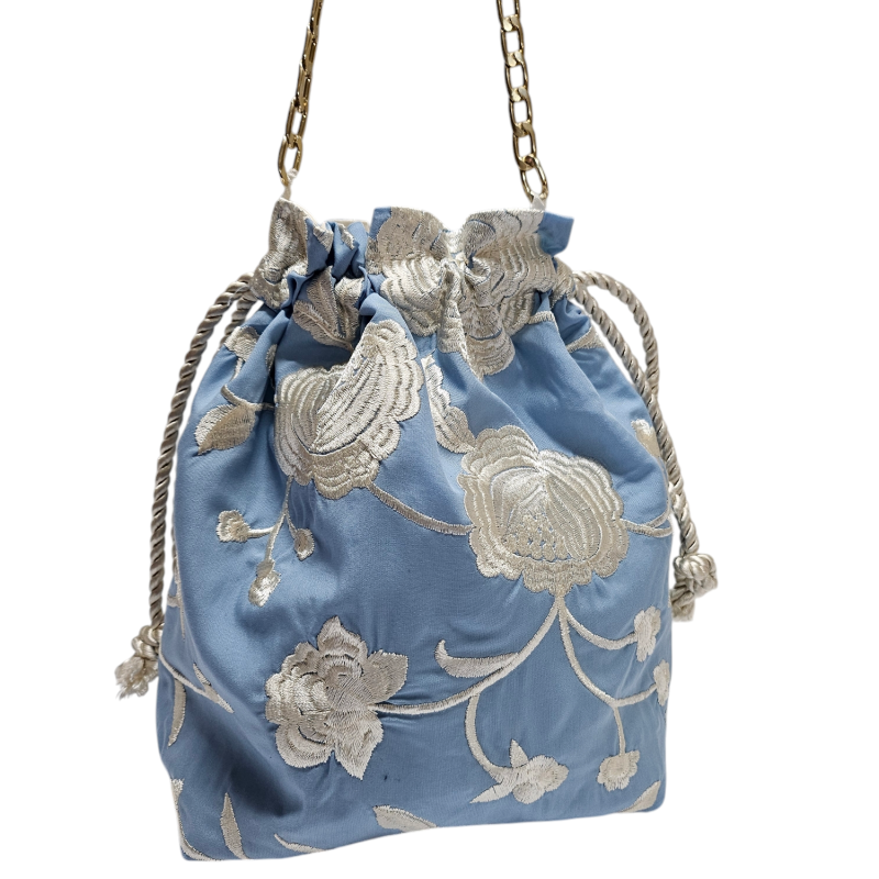 Bombonera bordada Celeste