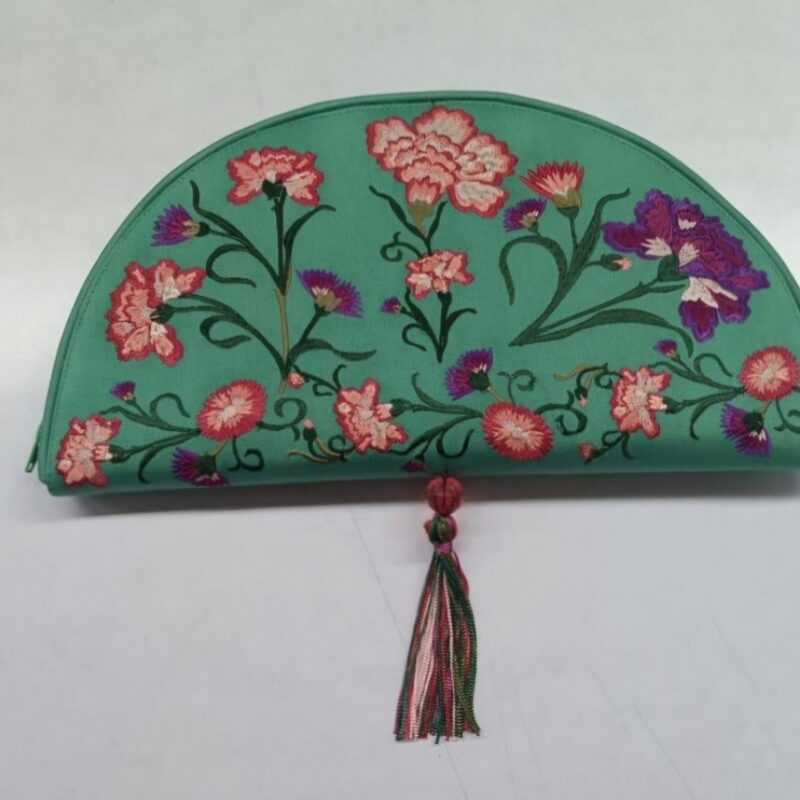 Bolso Bordado "Claveles"